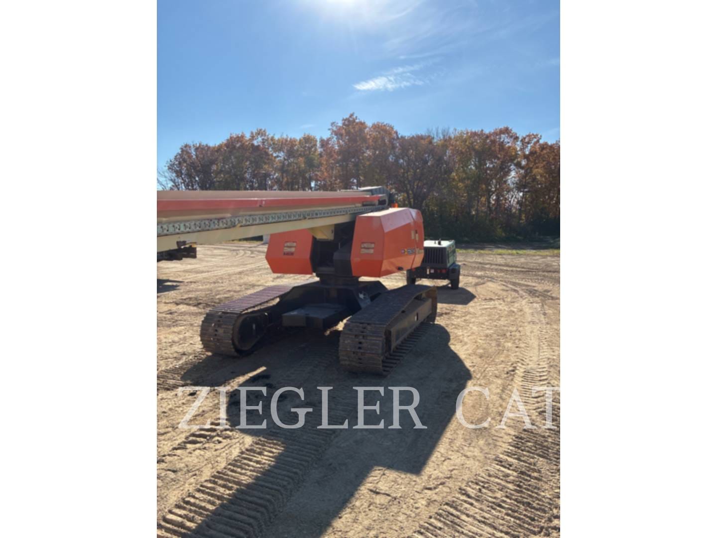 2020 JLG 660SJC Equipment Image0