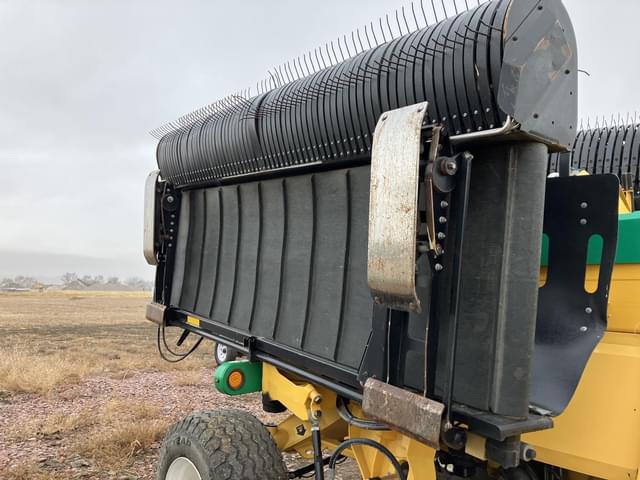 Image of Oxbo 2334 equipment image 1