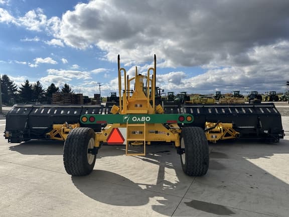 Image of Oxbo 2334 equipment image 3