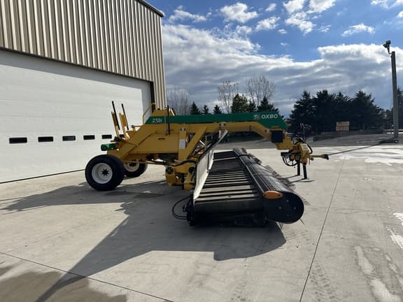 Image of Oxbo 2334 equipment image 1