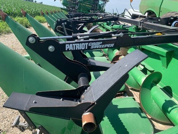 Main image Patriot Crop Sweeper