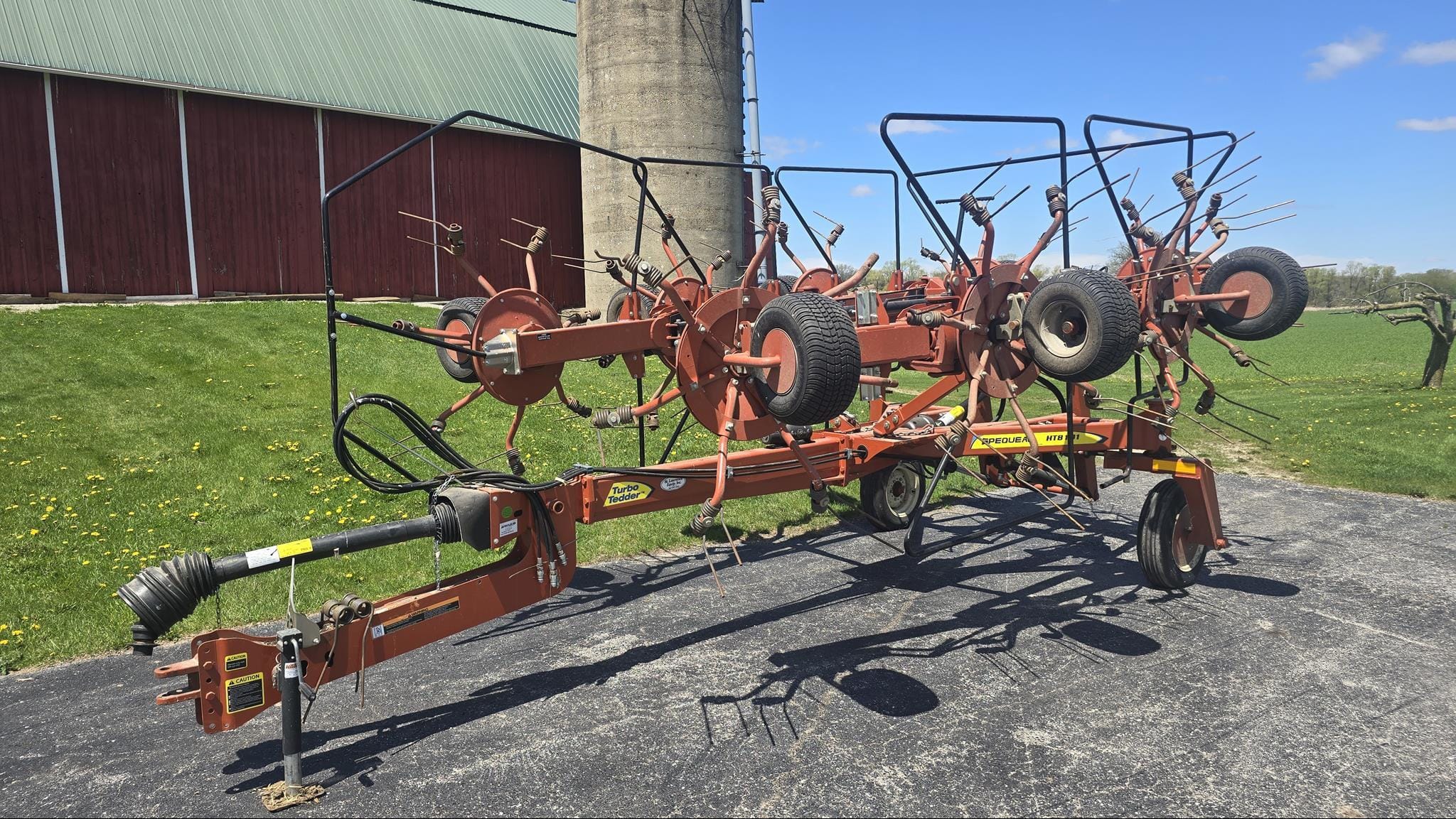 2020 Pequea HT8101 Equipment Image0