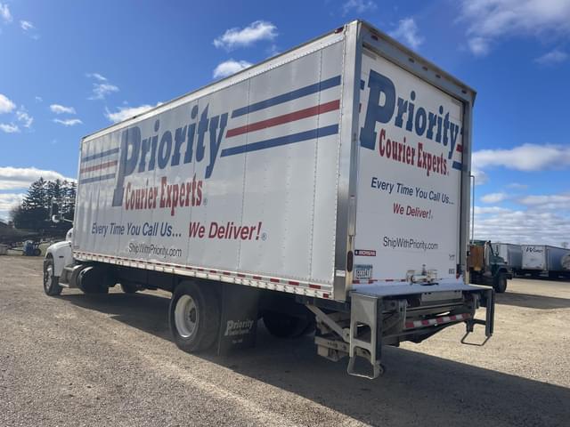 Image of Peterbilt 337 equipment image 2