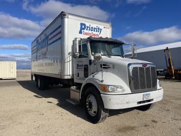 Main image Peterbilt 337