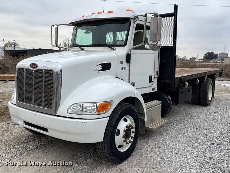 2020 Peterbilt 337 Equipment Image0