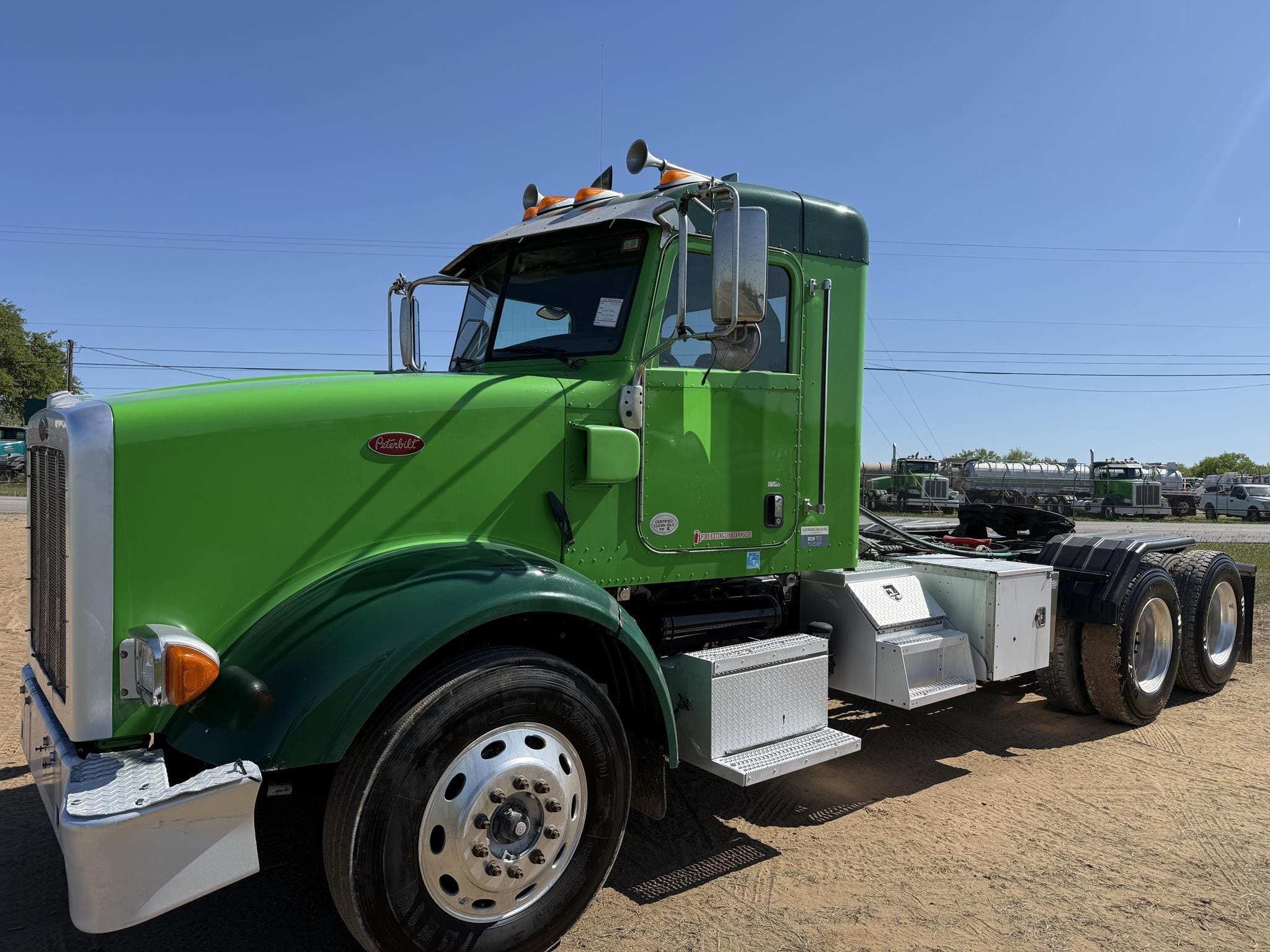 2020 Peterbilt 367 Equipment Image0