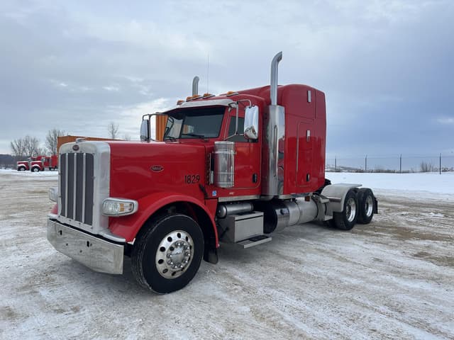 Image of Peterbilt 389 equipment image 2