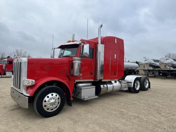 Main image Peterbilt 389