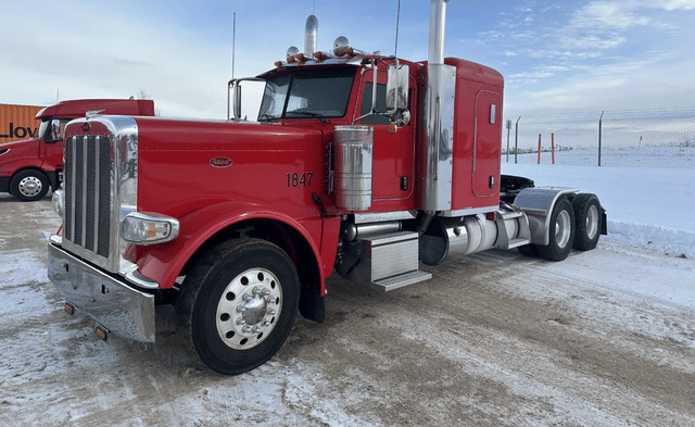 Image of Peterbilt 389 equipment image 2