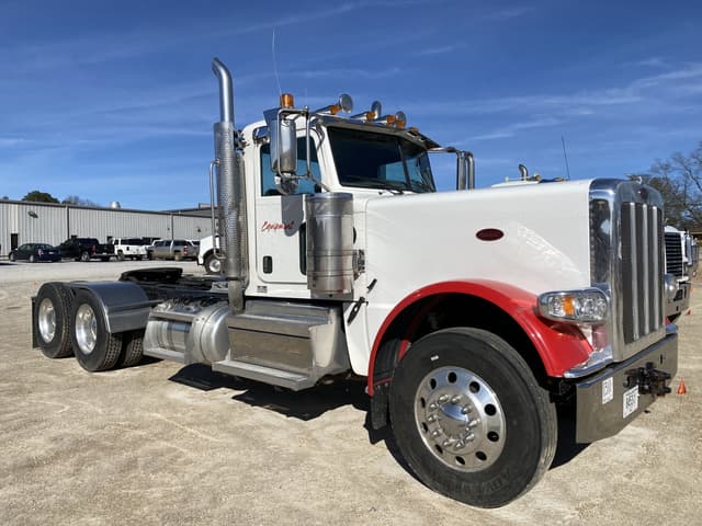 Image of Peterbilt 389 equipment image 3