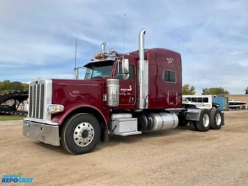 Main image Peterbilt 389