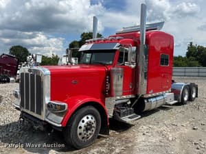 2020 Peterbilt 389 Image