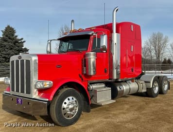 Main image Peterbilt 389