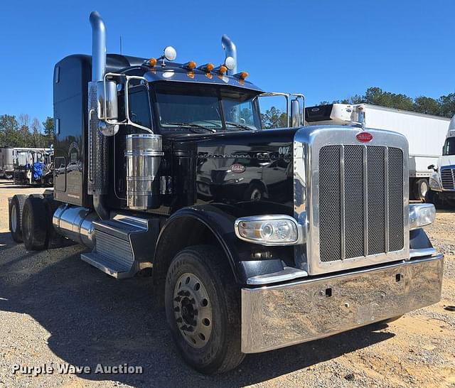 Image of Peterbilt 389 equipment image 2