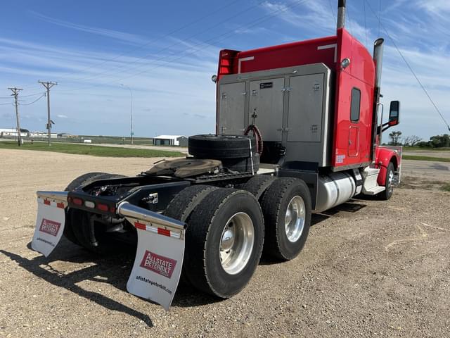 Image of Peterbilt 567 equipment image 4