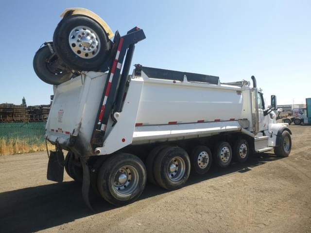Image of Peterbilt 567 equipment image 2