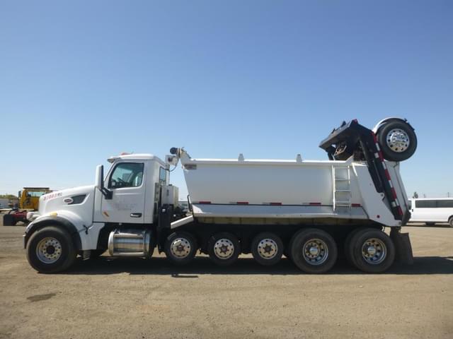 Image of Peterbilt 567 equipment image 4
