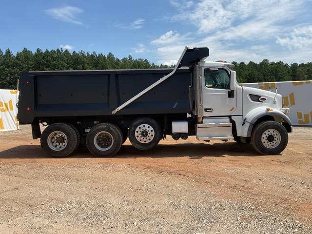 Image of Peterbilt 567 equipment image 3