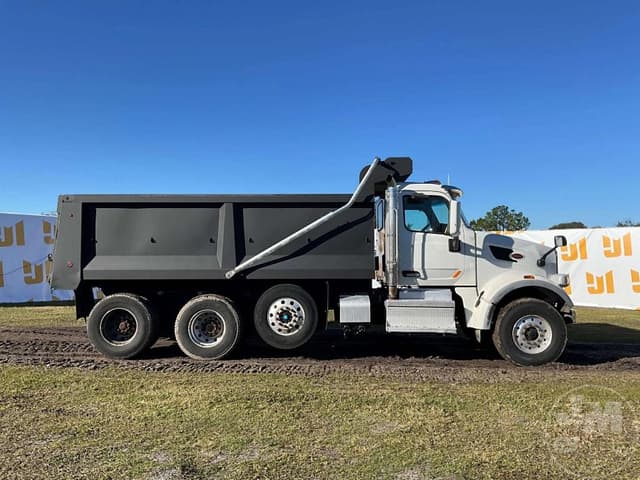 Image of Peterbilt 567 equipment image 3