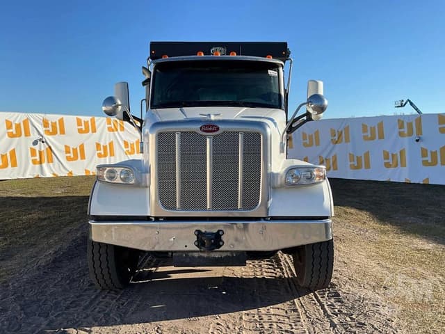 Image of Peterbilt 567 equipment image 1
