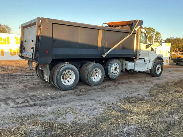 Image of Peterbilt 567 equipment image 4