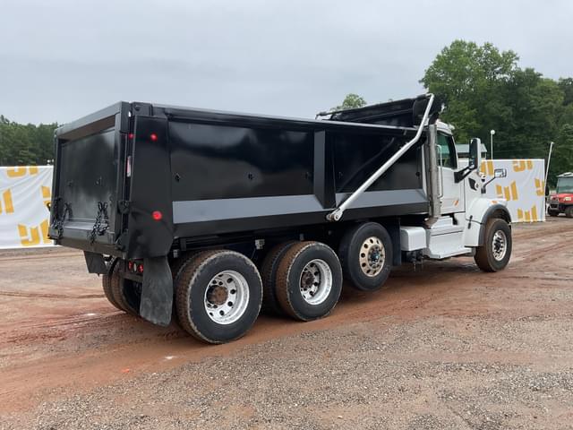 Image of Peterbilt 567 equipment image 4