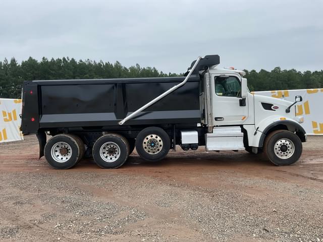 Image of Peterbilt 567 equipment image 3
