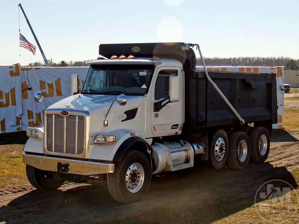 2020 Peterbilt 567 Equipment Image0
