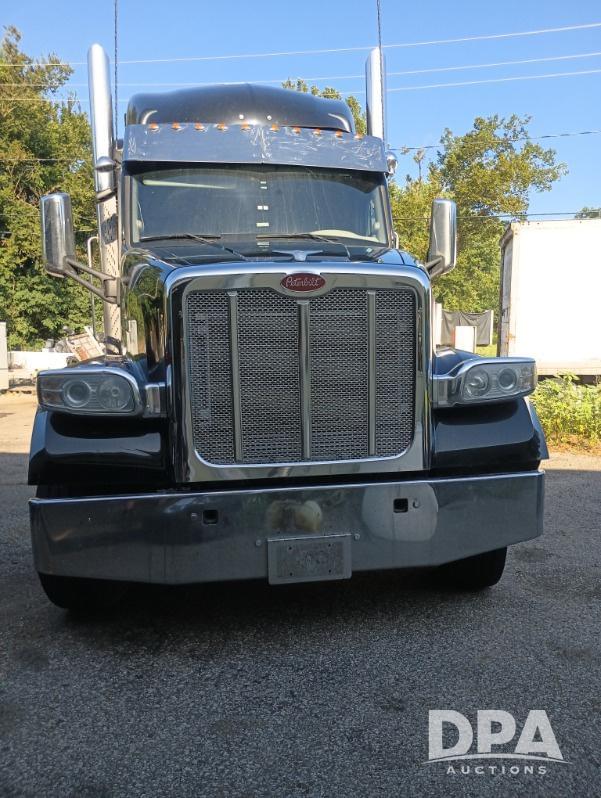 Image of Peterbilt 567 equipment image 2