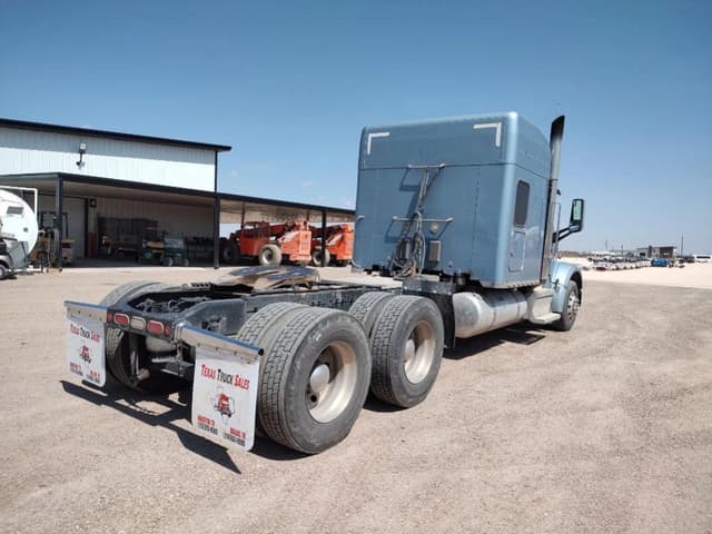 Image of Peterbilt 567 equipment image 4