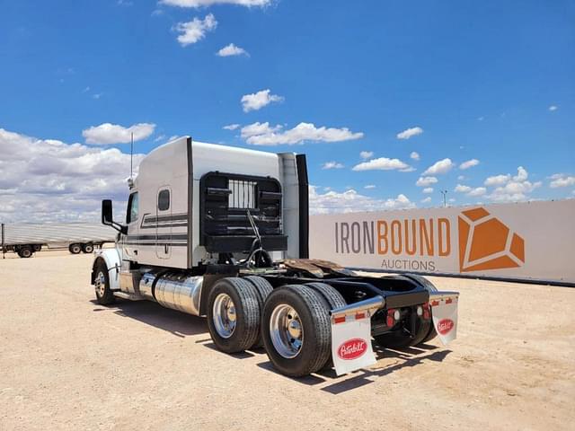 Image of Peterbilt 567 equipment image 2