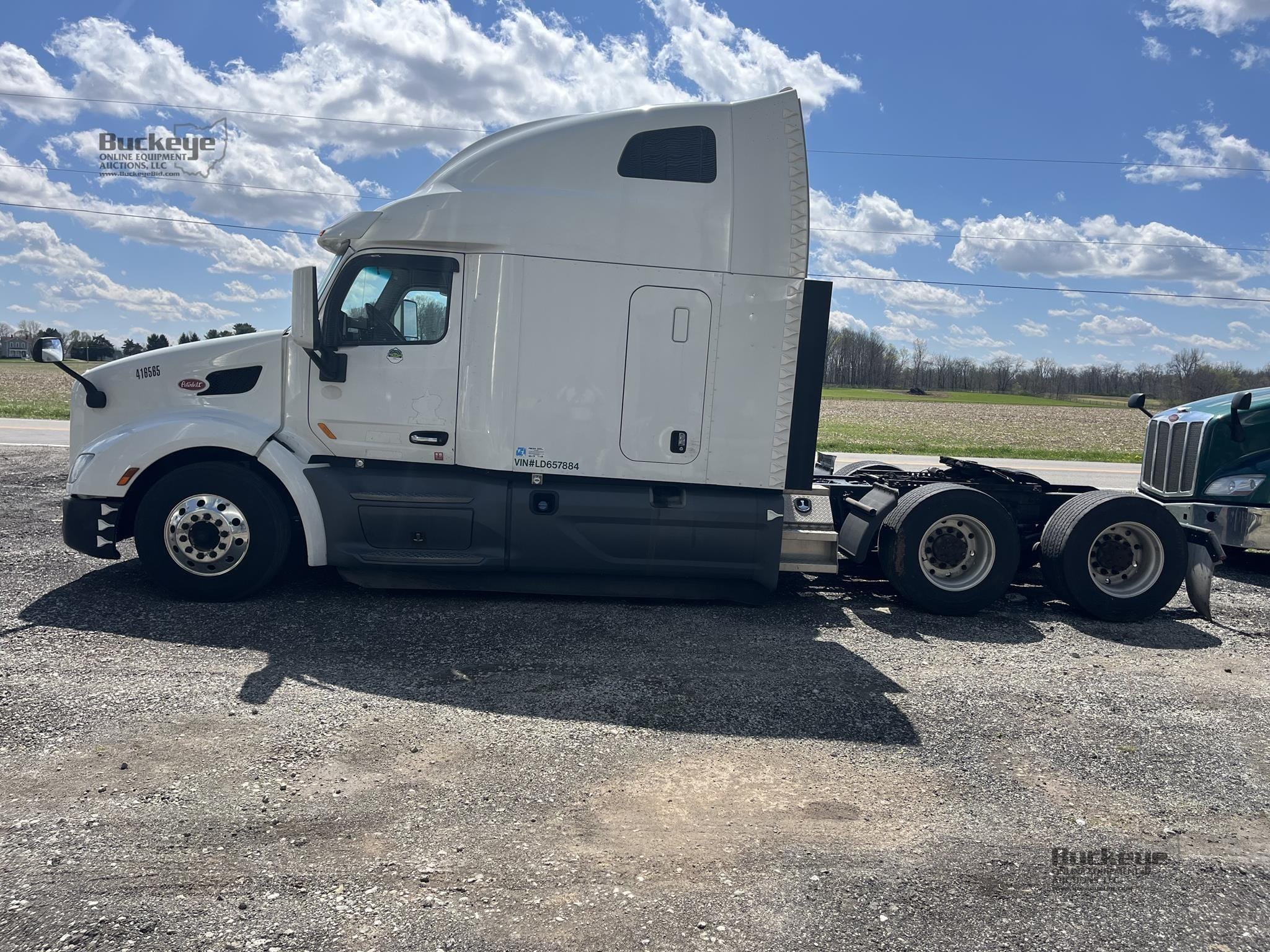 2020 Peterbilt 579 Equipment Image0