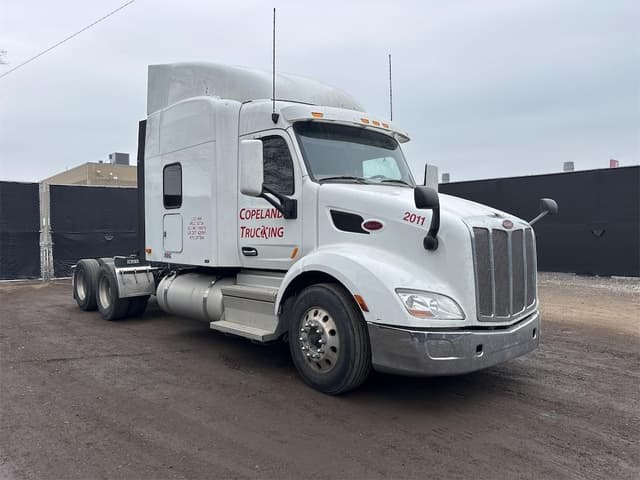 Image of Peterbilt 579 equipment image 2