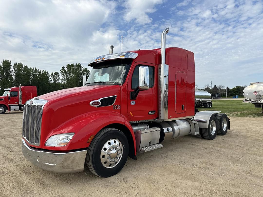 Image of Peterbilt 579 Primary image