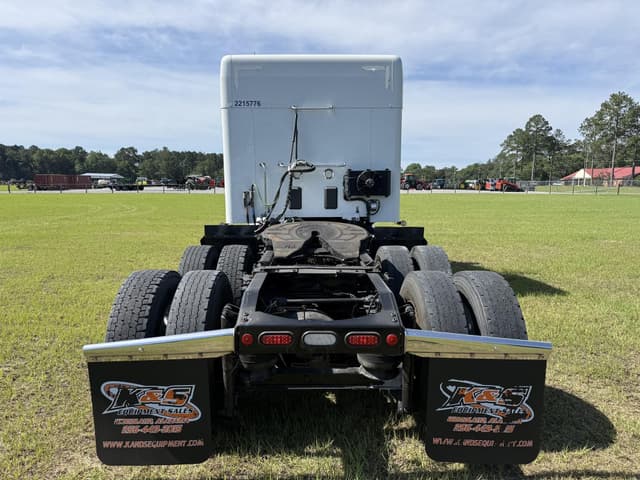 Image of Peterbilt 579 equipment image 3