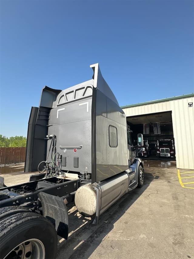 Image of Peterbilt 579 equipment image 3