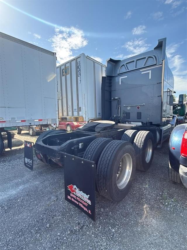 Image of Peterbilt 579 equipment image 4
