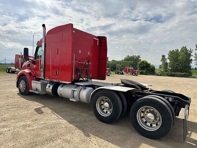 Image of Peterbilt 579 equipment image 2