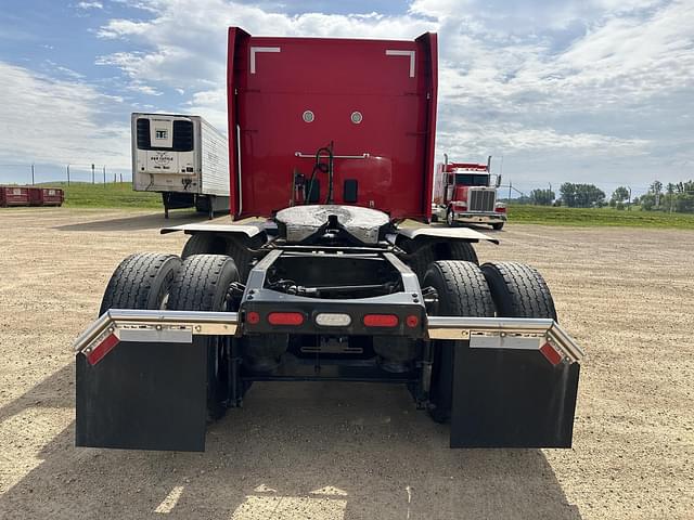 Image of Peterbilt 579 equipment image 3