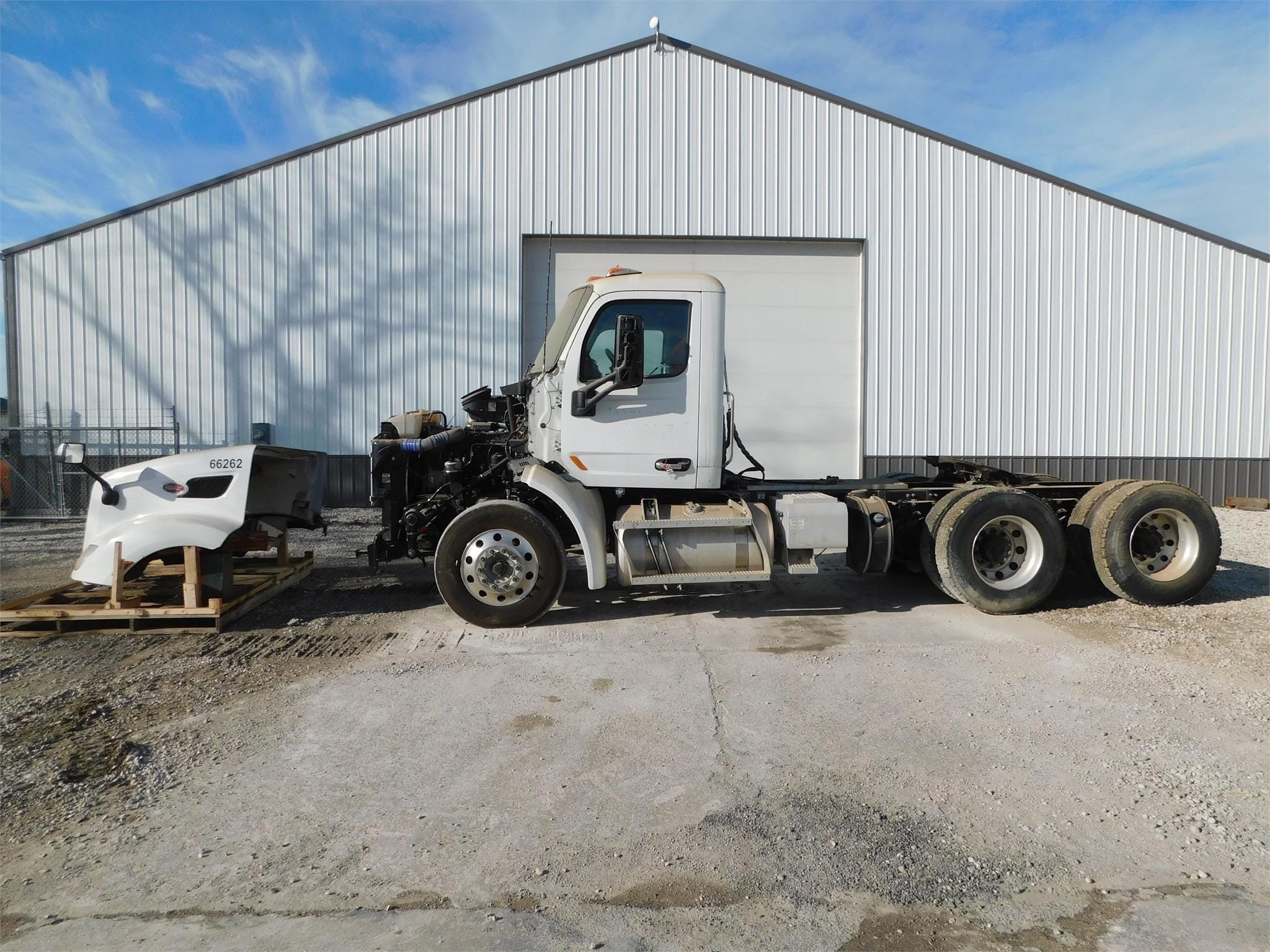 Peterbilt 579 Equipment Image0