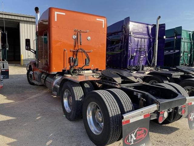 Image of Peterbilt 579 equipment image 4