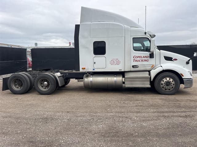 Image of Peterbilt 579 equipment image 3