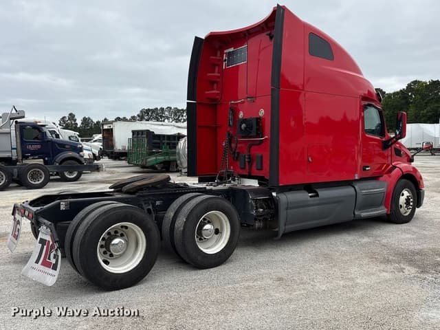 Image of Peterbilt 579 equipment image 4