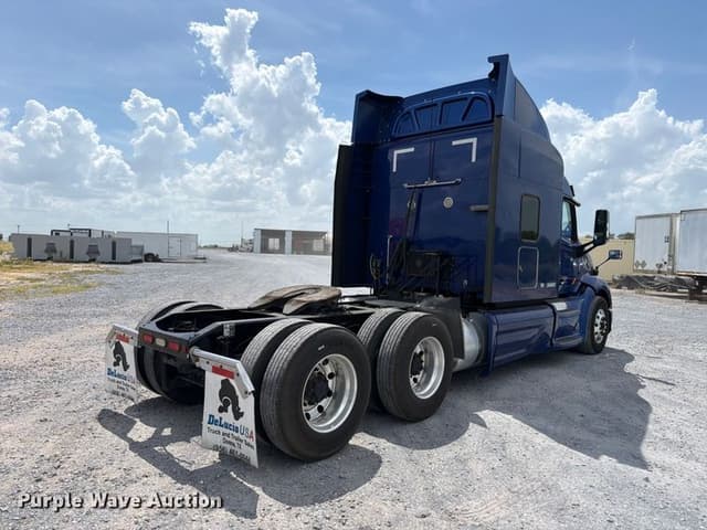 Image of Peterbilt 579 equipment image 4