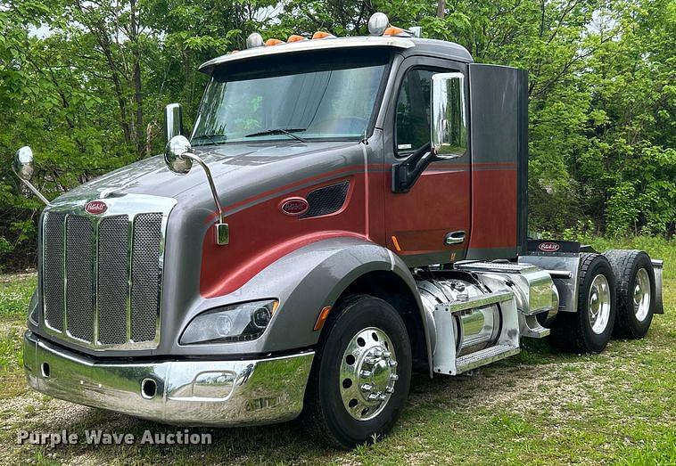 Image of Peterbilt 579 Primary image