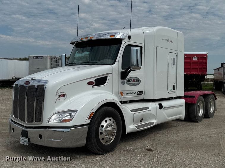 2020 Peterbilt 579 Equipment Image0
