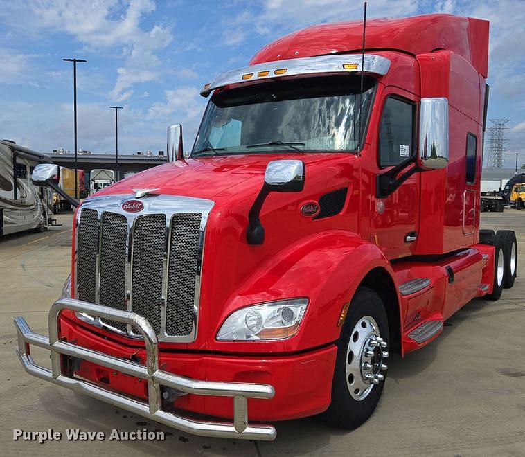 Image of Peterbilt 579 Primary image