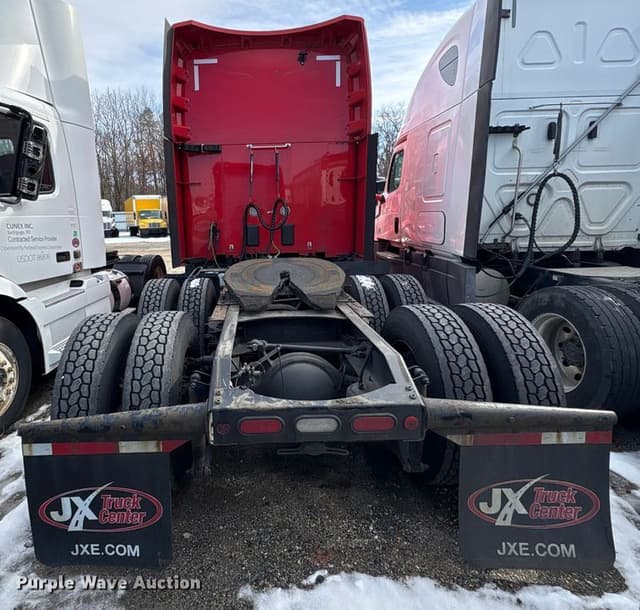 Image of Peterbilt 579 equipment image 4