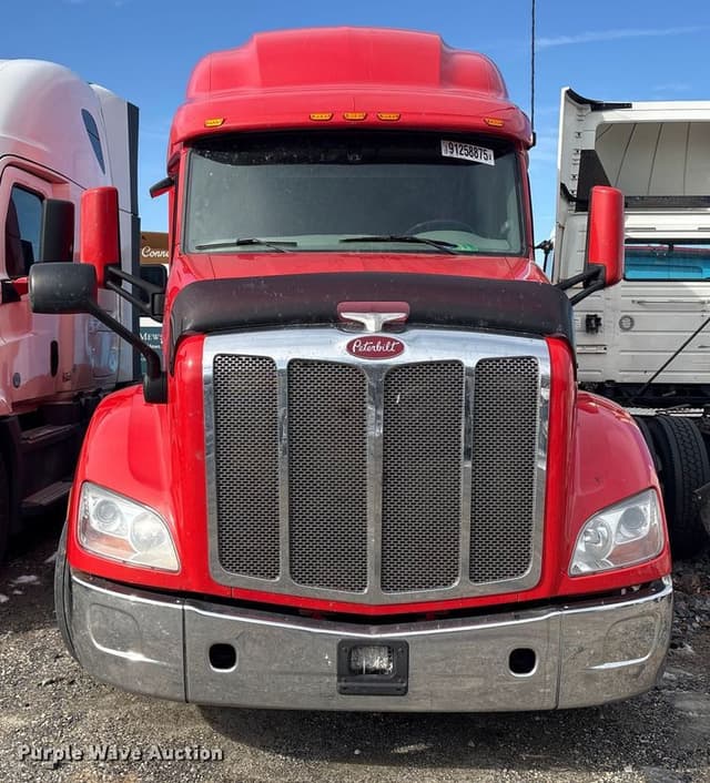 Image of Peterbilt 579 equipment image 1