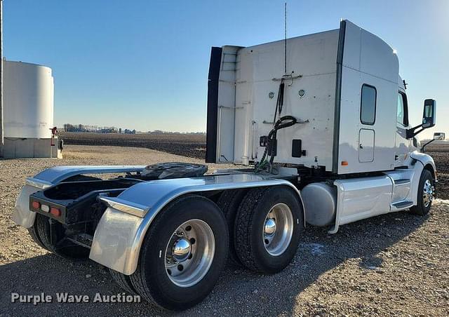 Image of Peterbilt 579 equipment image 4